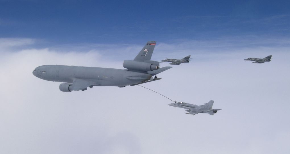 Name:  KC refueling with F18 and both SE french navy.JPG
Views: 586
Size:  33.0 KB