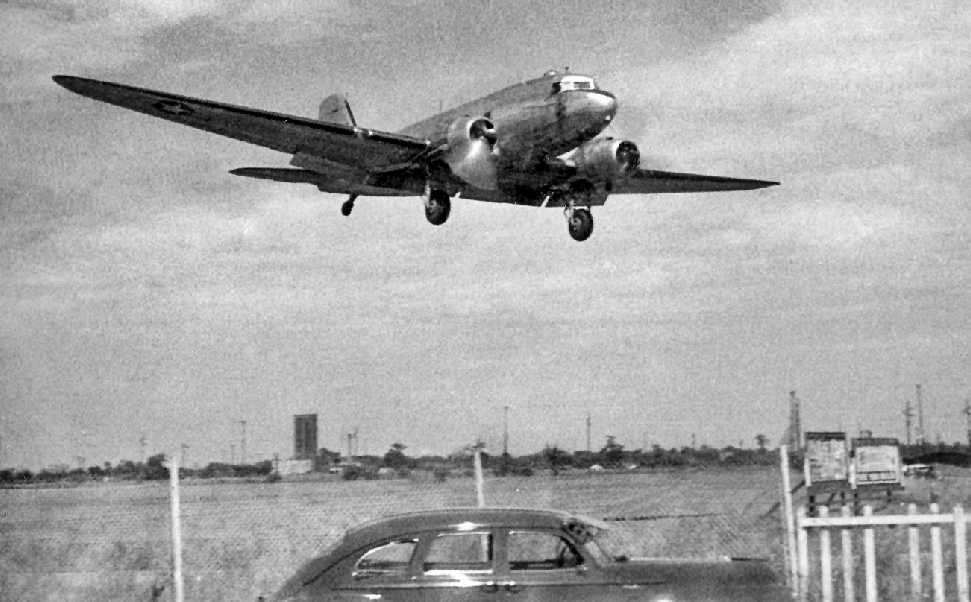 Name:  C-47 landing Stout Field.jpg
Views: 486
Size:  55.9 KB