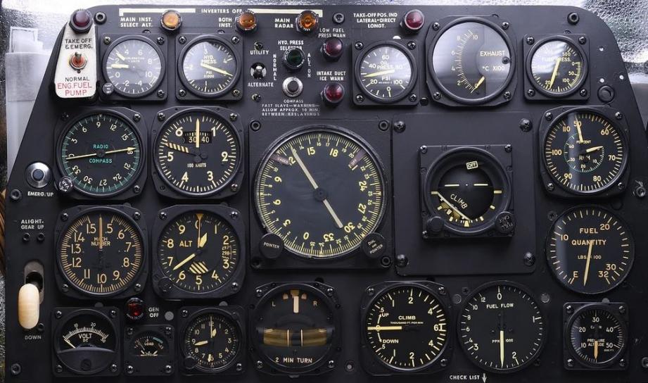 Name:  f-86 instrument panel.jpg
Views: 1301
Size:  99.9 KB