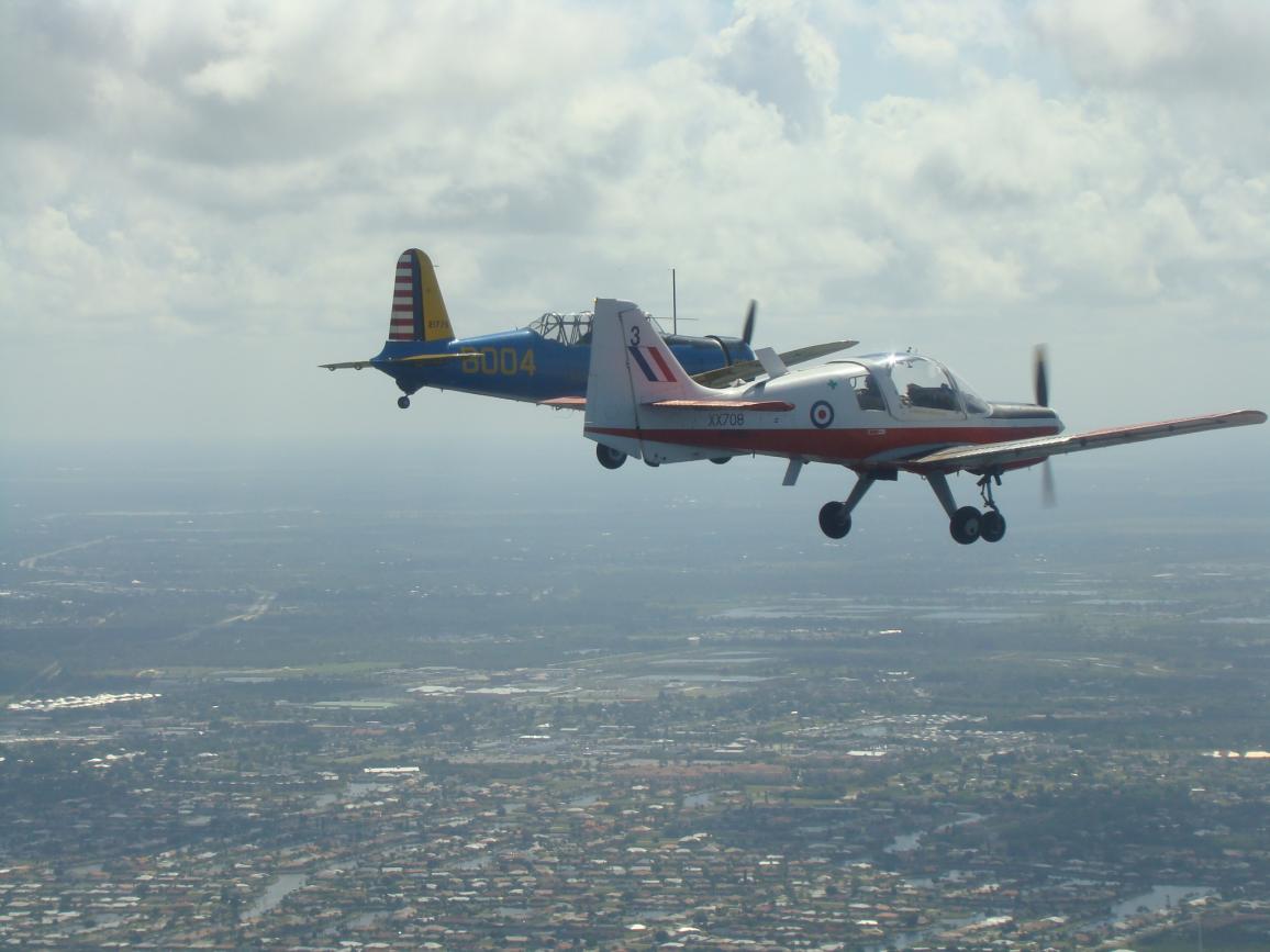 Name:  Warbird_Memorial_Day_Flight_over_Arcadia_and_Fish'ville_2011_(26).jpg
Views: 6147
Size:  86.0 KB