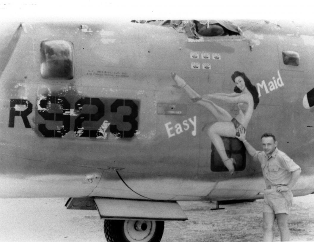 Name:  Easy Maid with unknown crewman CAF AIRPOWER MUSEUM.jpg
Views: 1947
Size:  93.6 KB