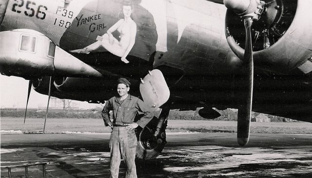 Name:  pp-yankeegirl 303rd Bomb Group.jpg
Views: 1181
Size:  67.2 KB