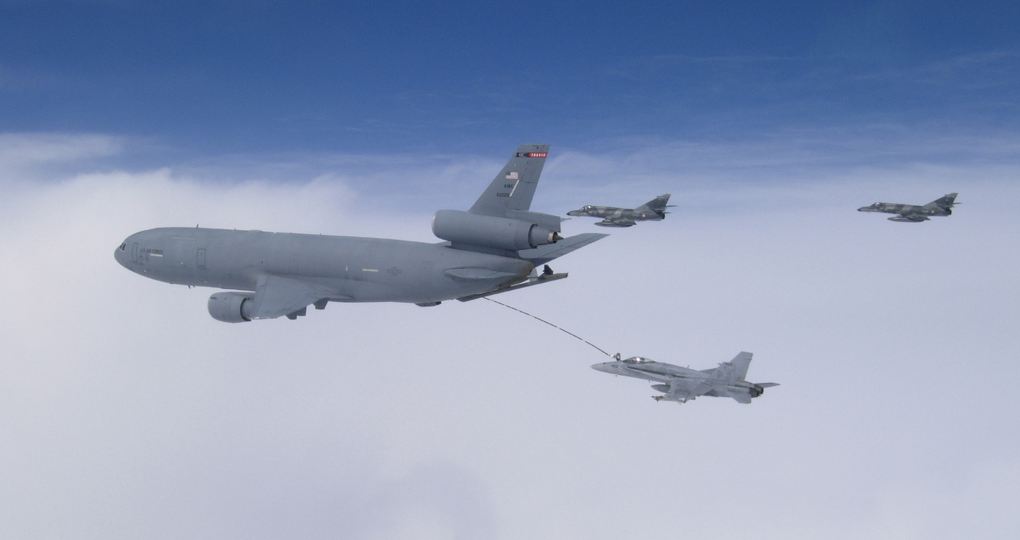 Name:  KC refueling with F18 and both SE french navy.JPG
Views: 580
Size:  33.0 KB